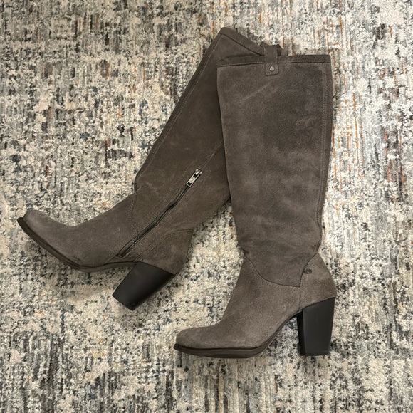 UGG suede boots mid calf - Picture 1 of 6